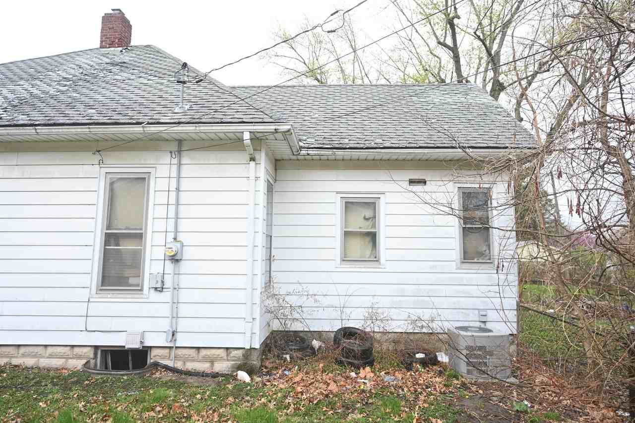 440 W Sawyer St - Photo 5 of 50