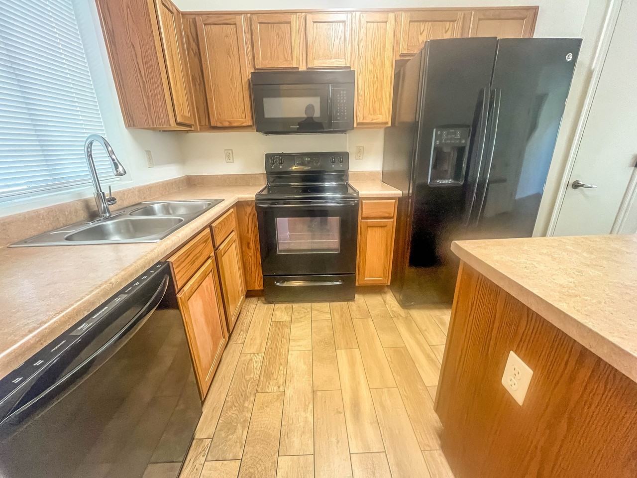 946 E Emma Maria St - Photo 2 of 22