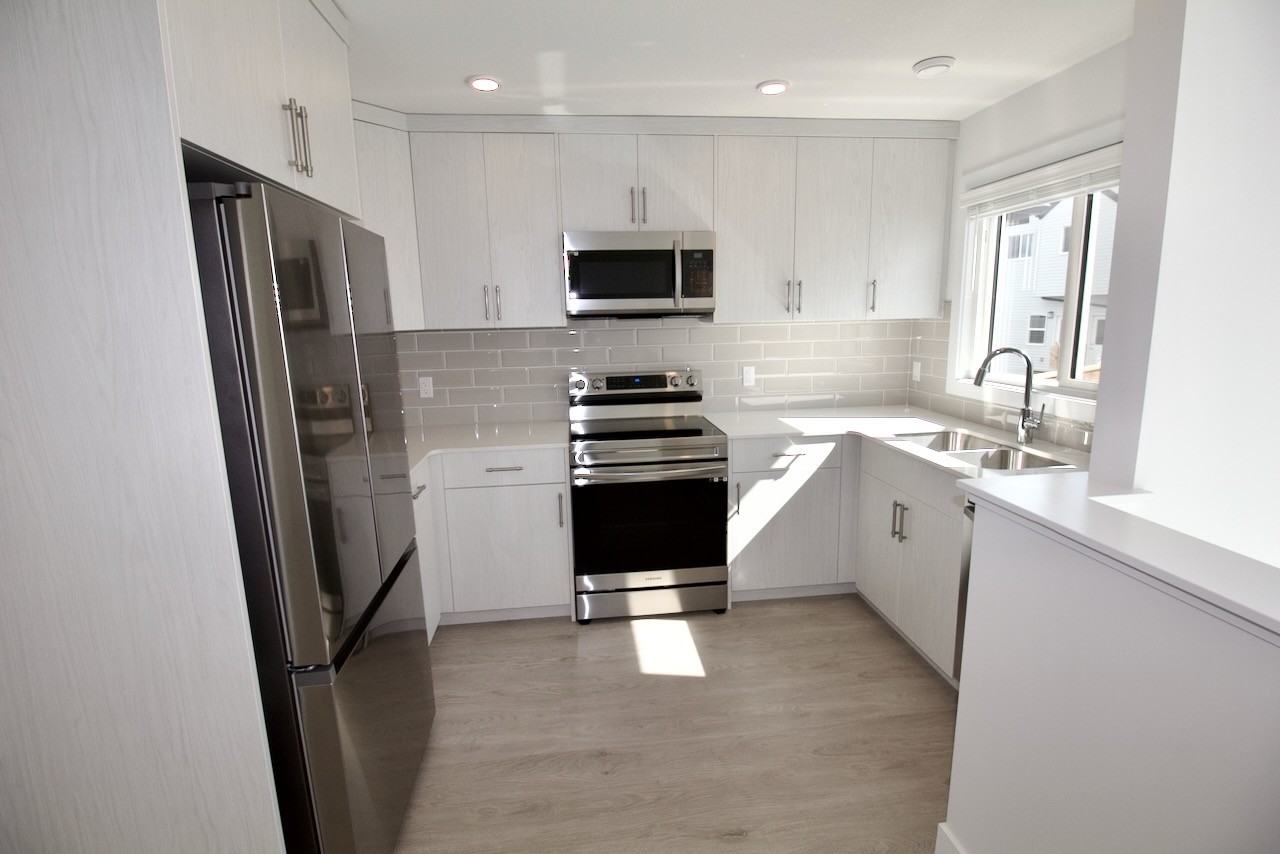 3862 Chrustawka Pl Sw - Photo 2 of 19