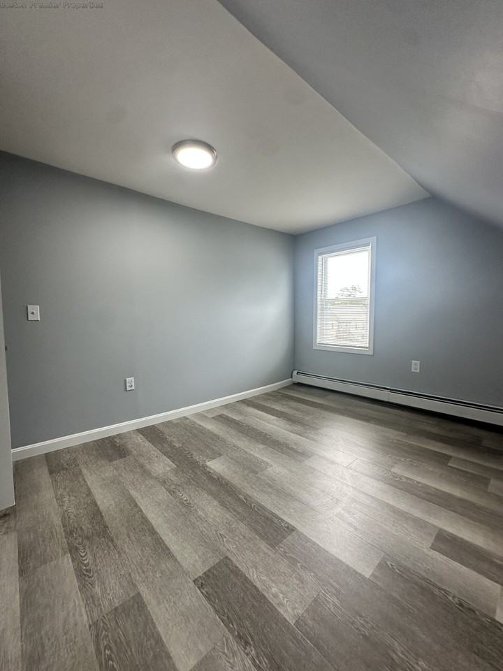 Center St #6 - Photo 6 of 10