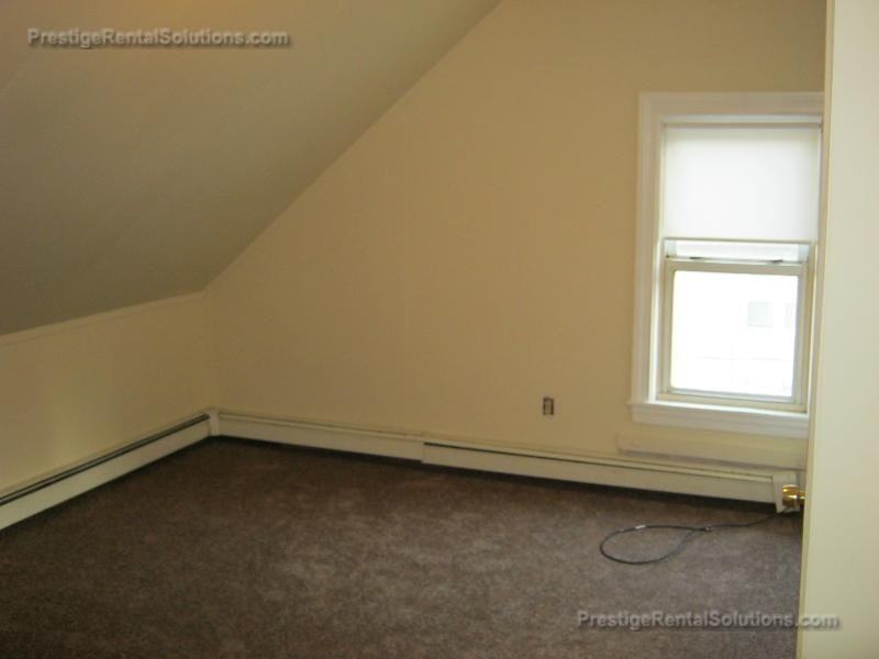 Pearl St #9 - Photo 3 of 16