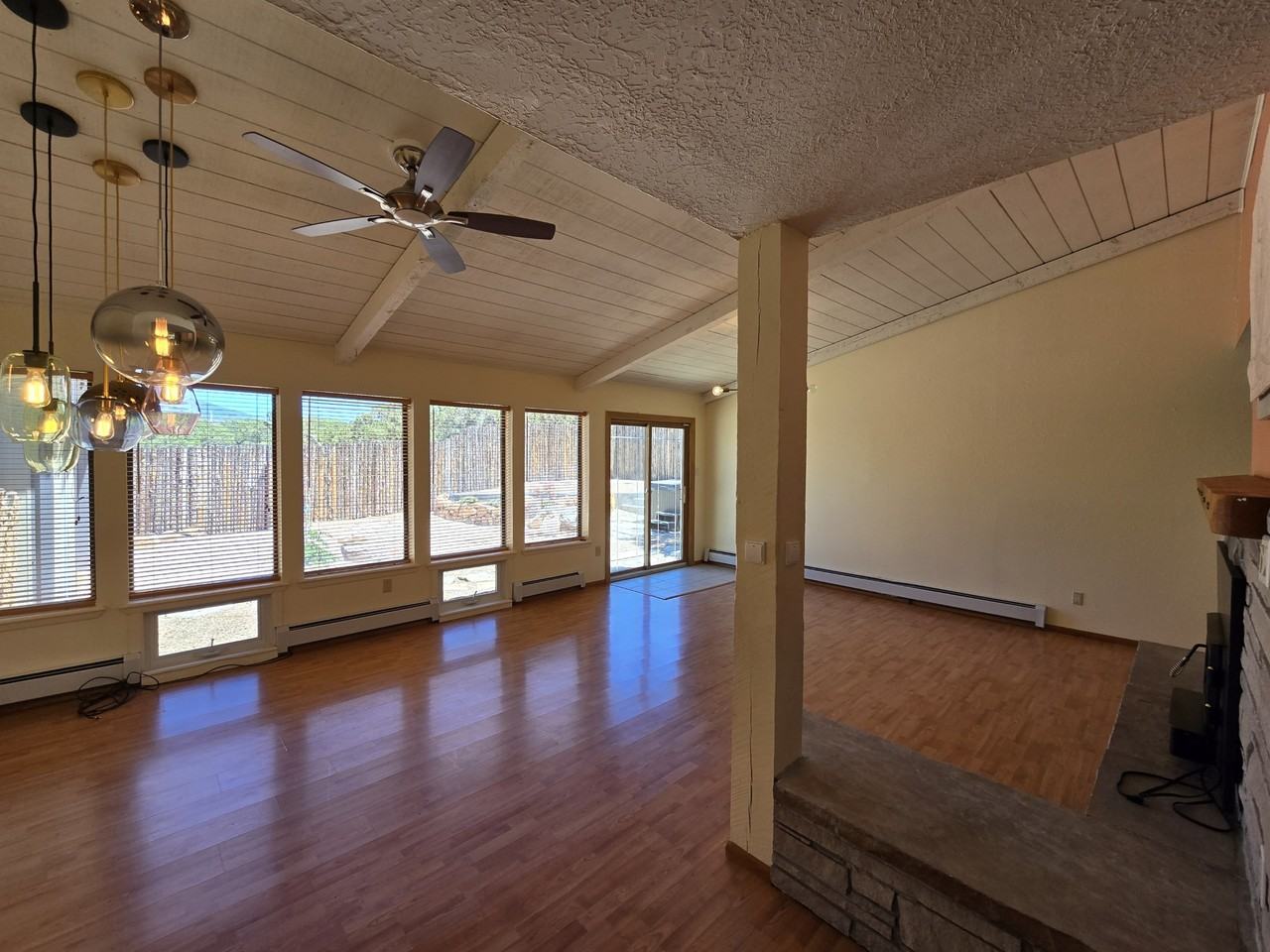 2203 Vela St - Photo 3 of 34