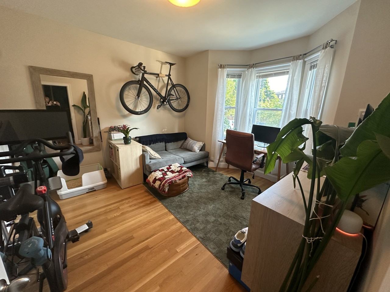 739 Somerville Ave #1 - Photo 5 of 20