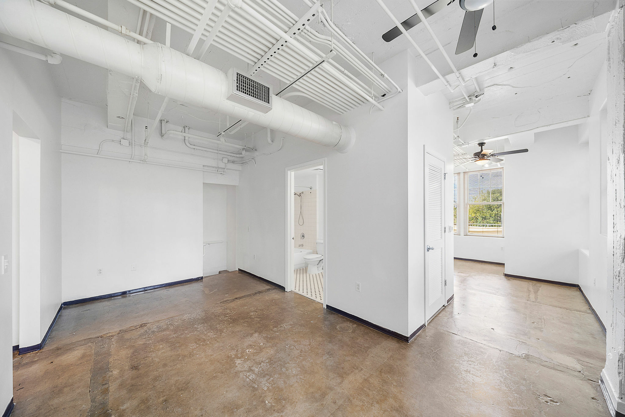 AveCDC Elder Street Artists Lofts - Photo 6 of 46