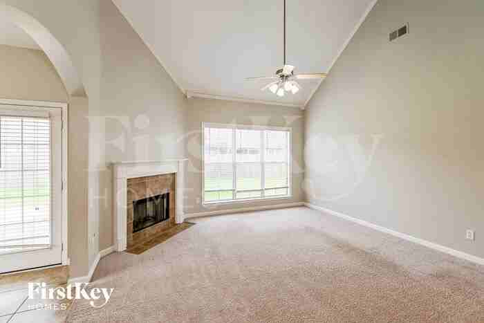 6345 Renwood Loop - Photo 3 of 16