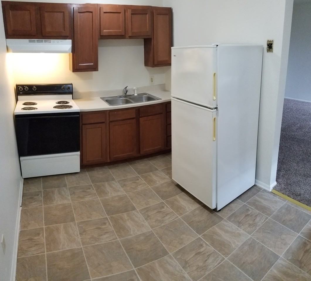 Aquarius Apartments - Photo 2 of 8