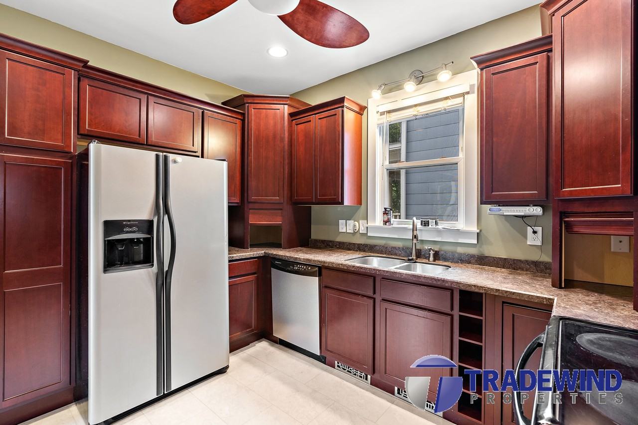 1237 Selby Avenue - Photo 2 of 17