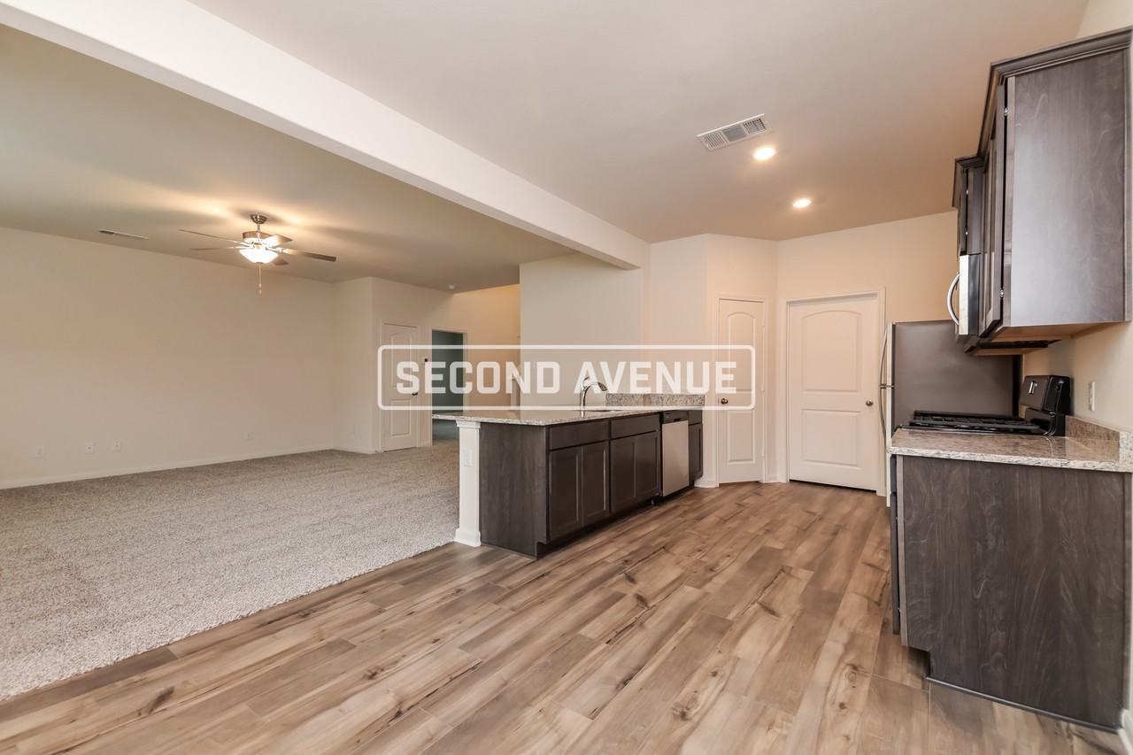 841 Serena Dr - Photo 5 of 20