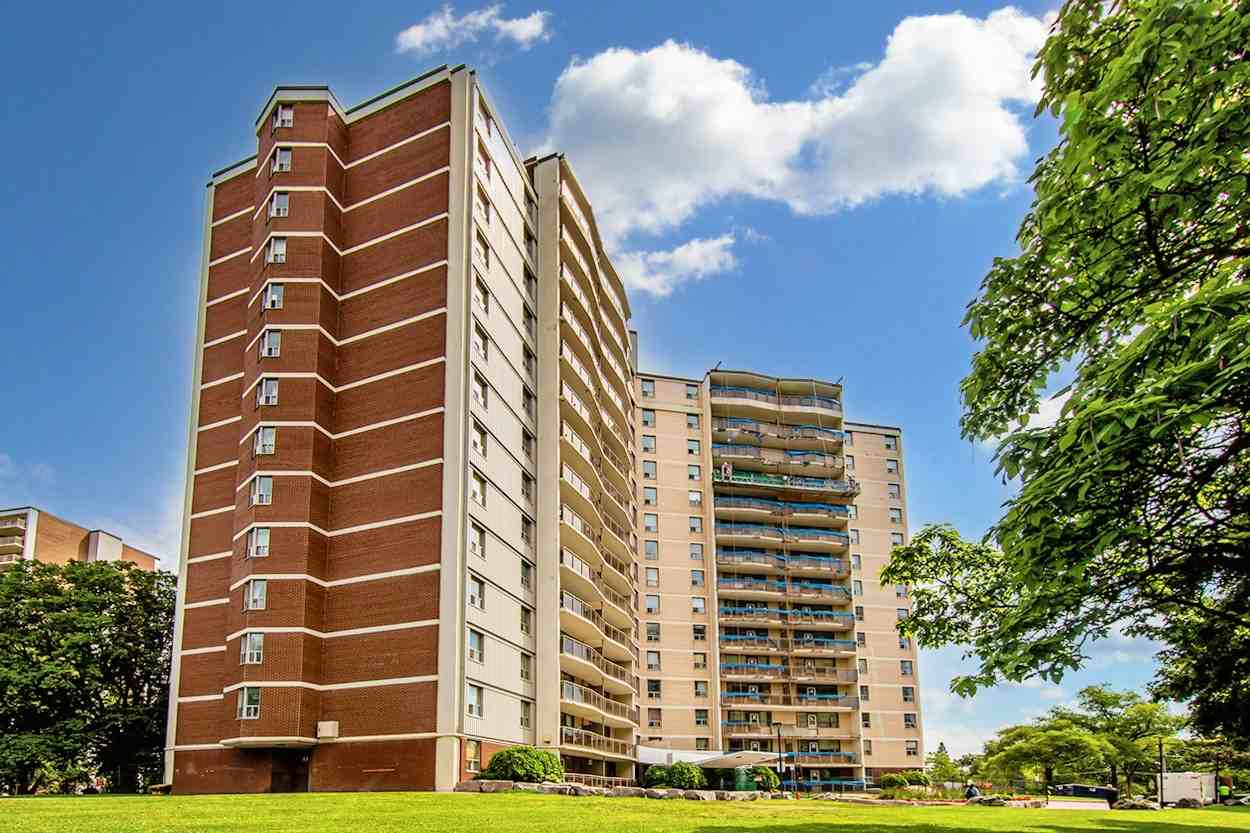 Godstone Place Apartments 30 Godstone Rd, Toronto, ON M2J 3C6 Zumper