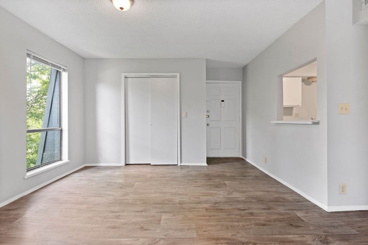 1591 Park City Road - Photo 3 of 44