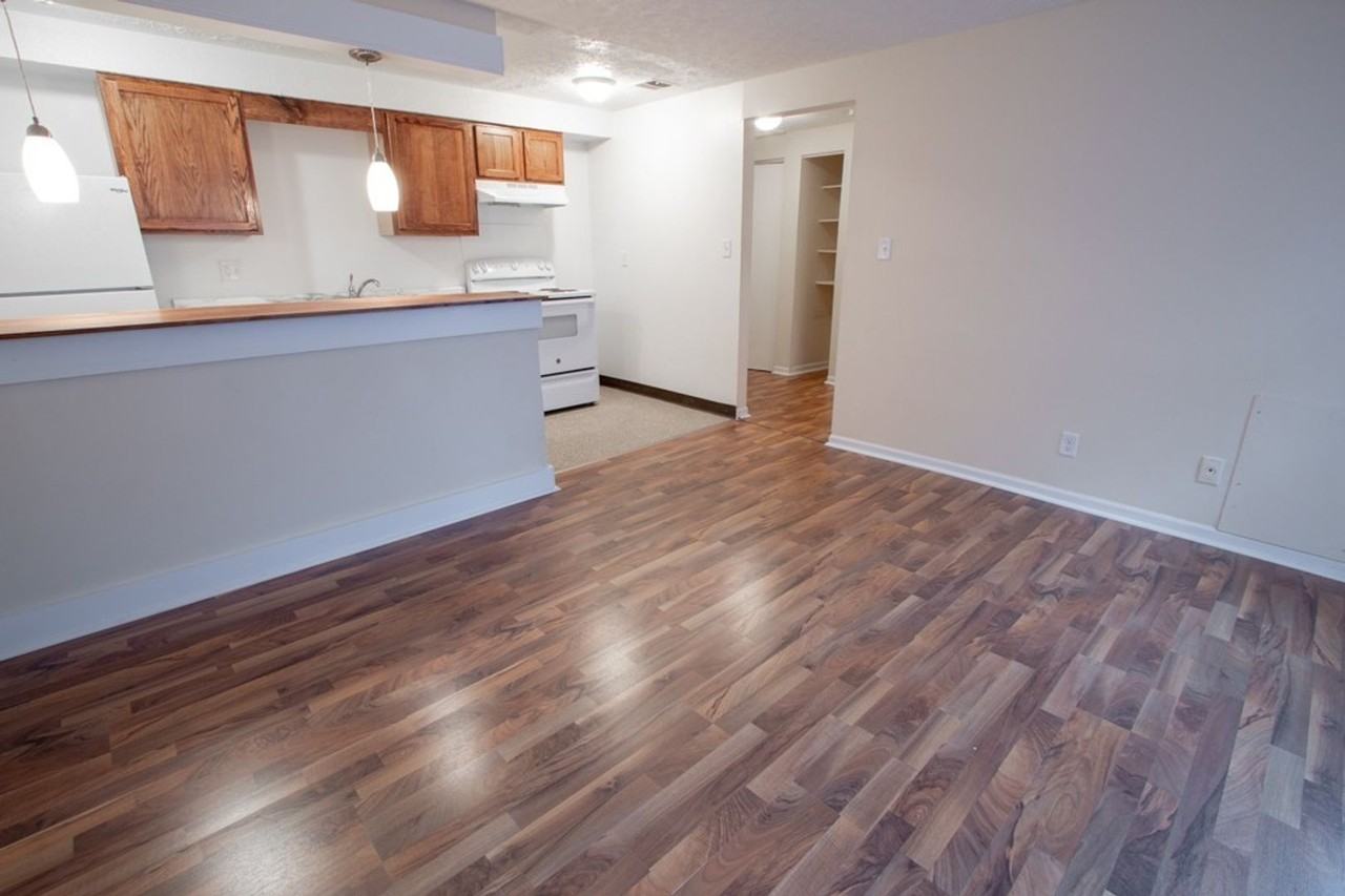 Birchwood Place Apartments - Photo 3 of 9