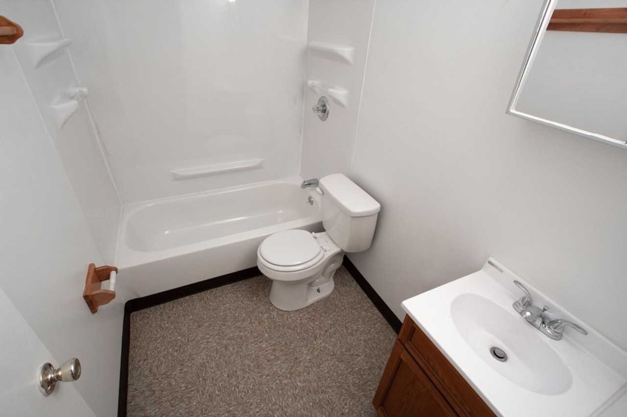 Birchwood Place Apartments - Photo 7 of 9