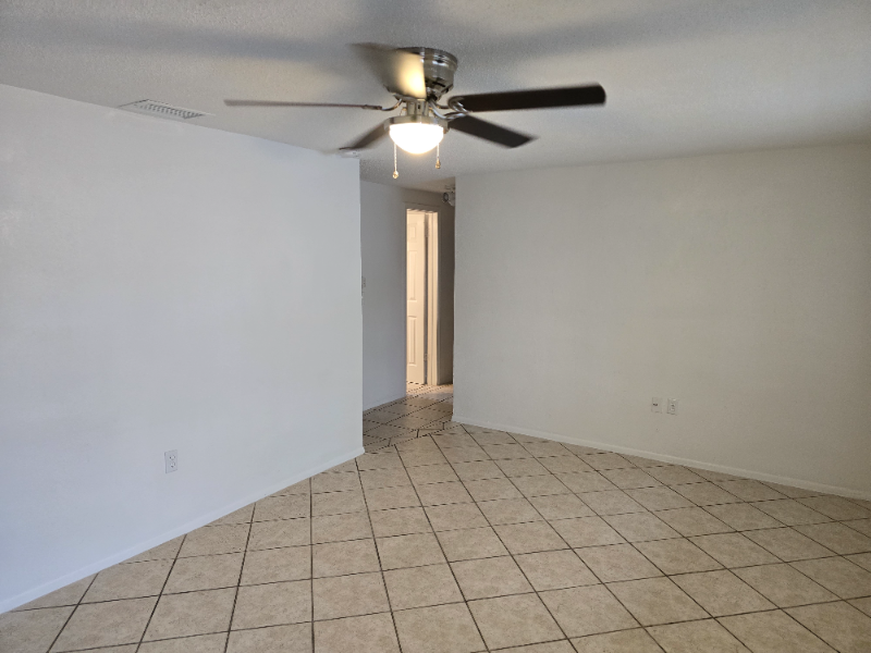 10807 Oldham Rd - Photo 2 of 19