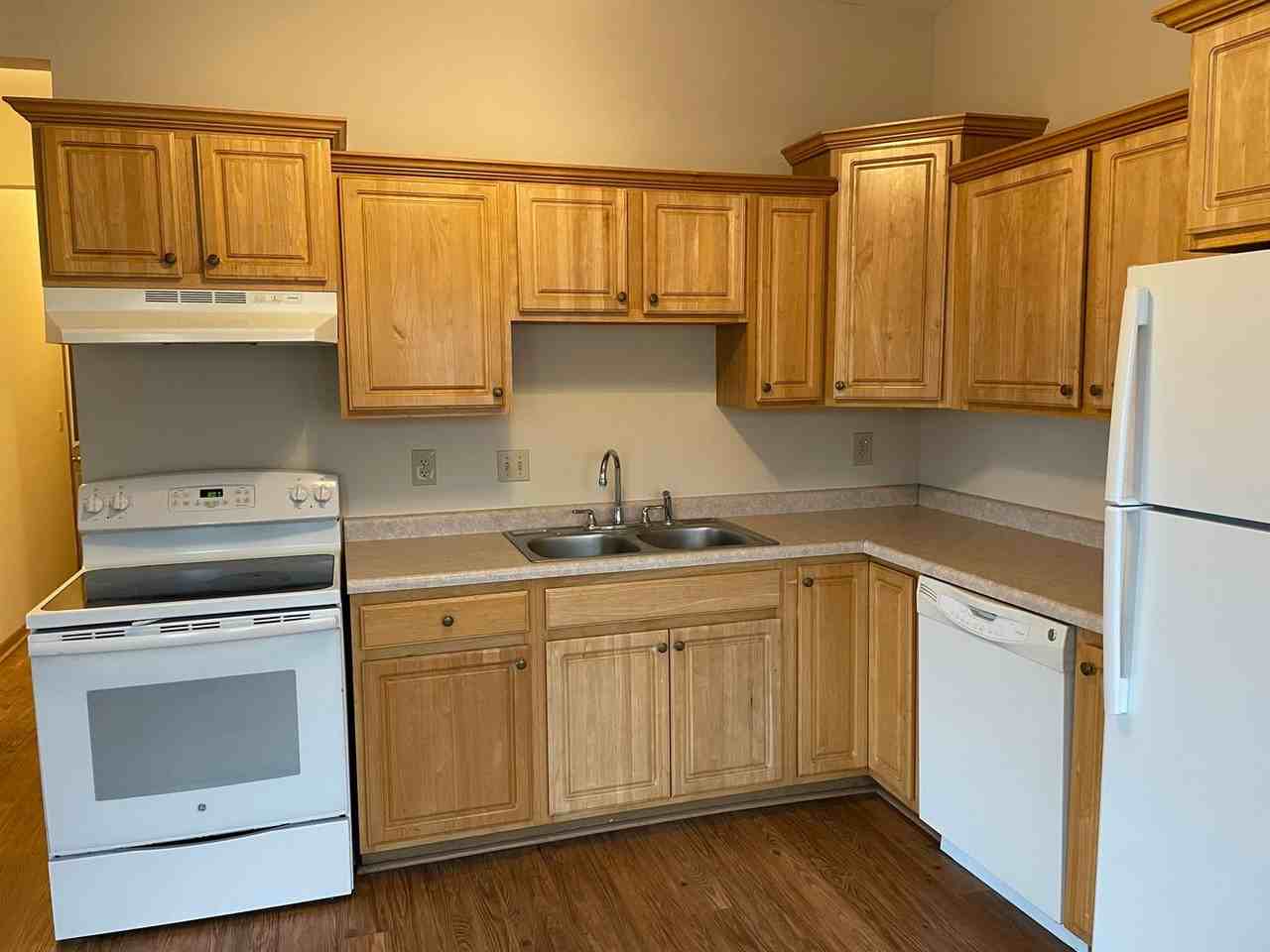 03 - 11th Ave N - Photo 3 of 12