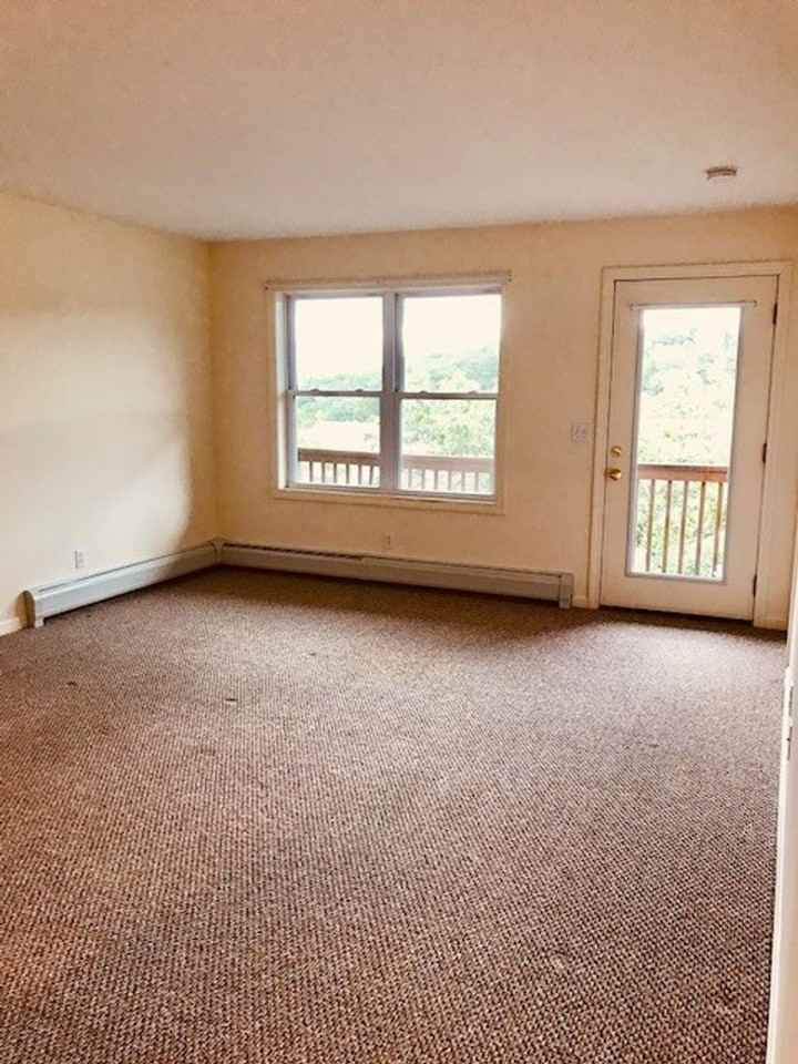4000 Mead Hill - Photo 6 of 14