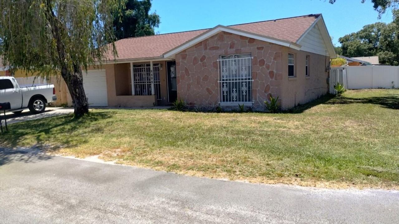 8808 Sleepy Creek Ct - Photo 2 of 11