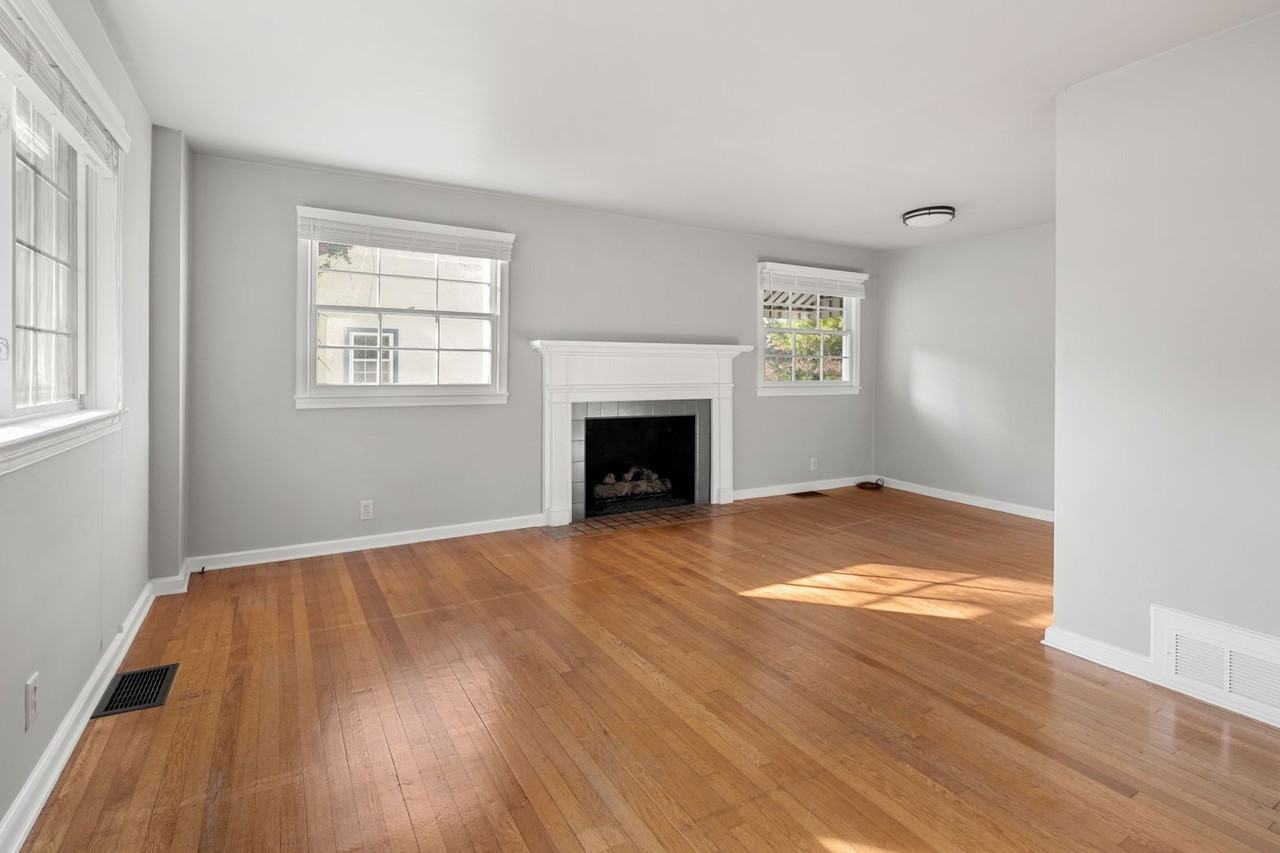 30 Lorraine Ave - Photo 2 of 21
