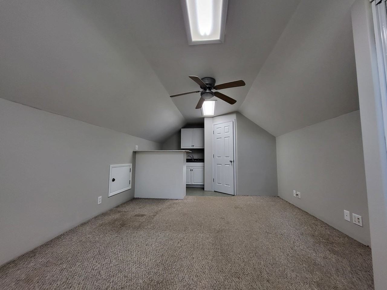 500 North Jackson Street - Photo 2 of 10