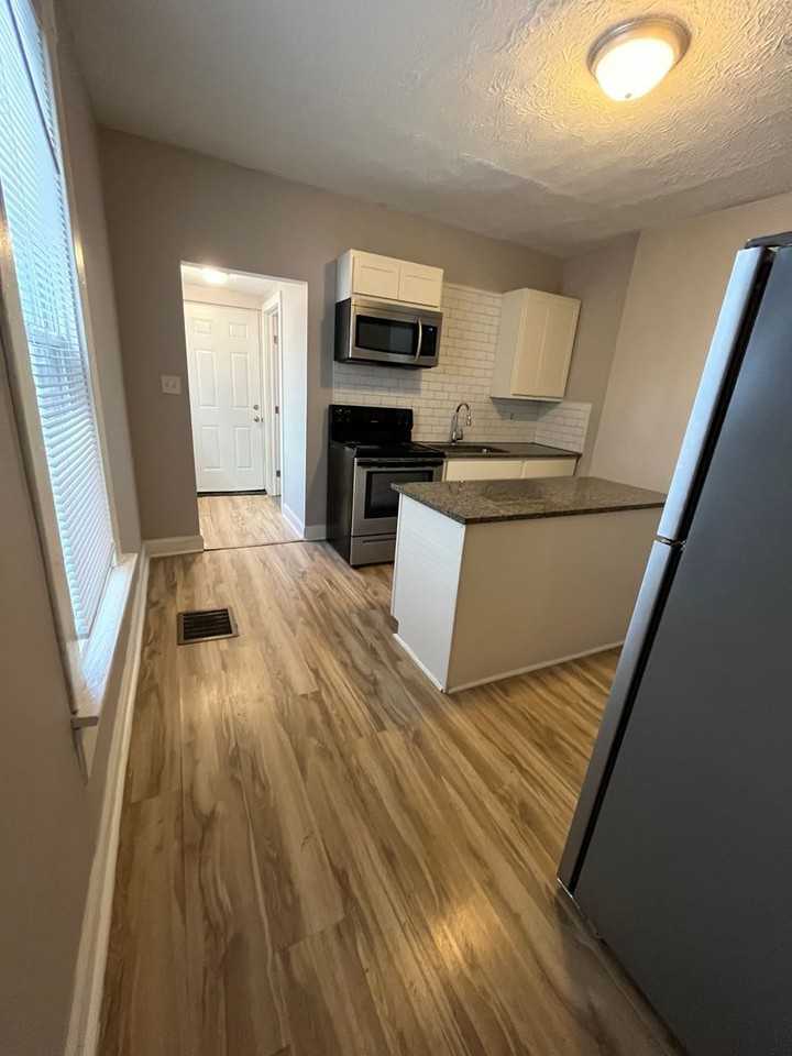 1862-1864 South Sixth Street - Photo 7 of 12