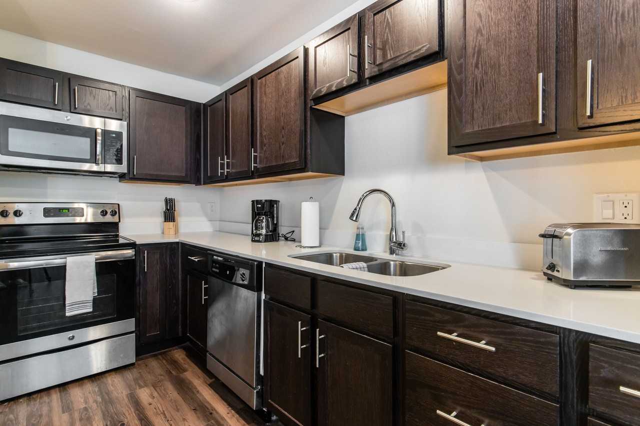 The Delano Apartments - Photo 2 of 16