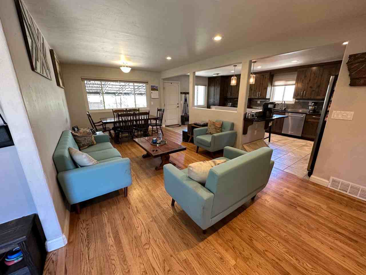 1314 Mcarthur Ave - Photo 2 of 17