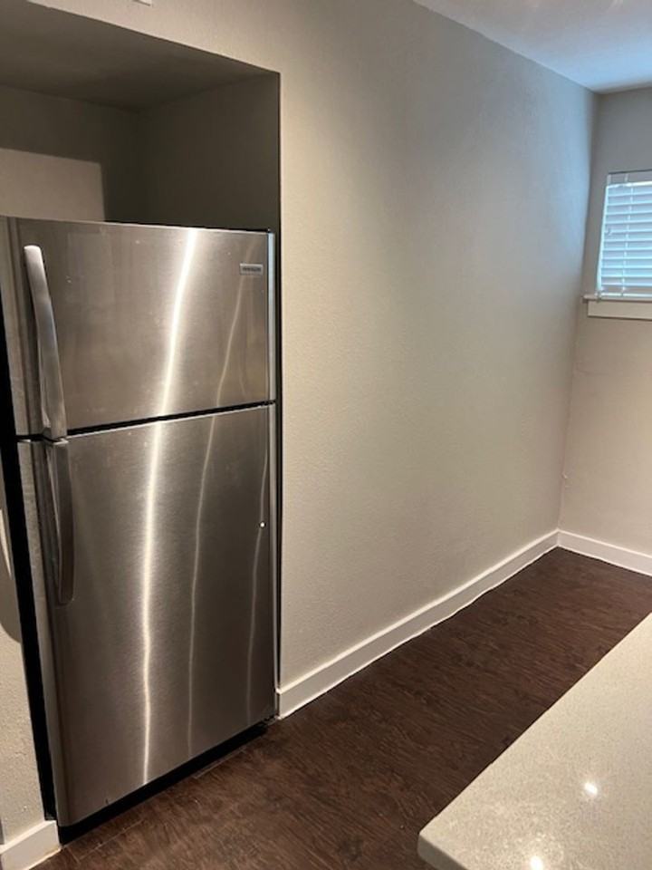 Dream Montrose - Photo 2 of 24