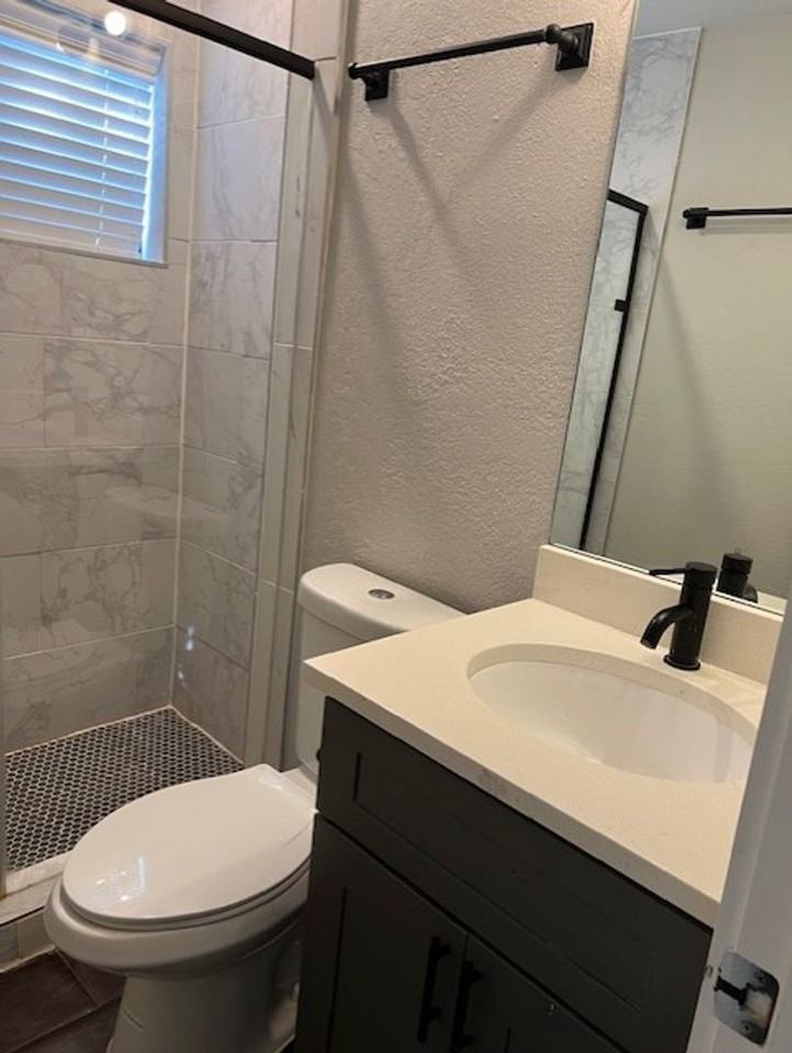 Dream Montrose - Photo 4 of 24