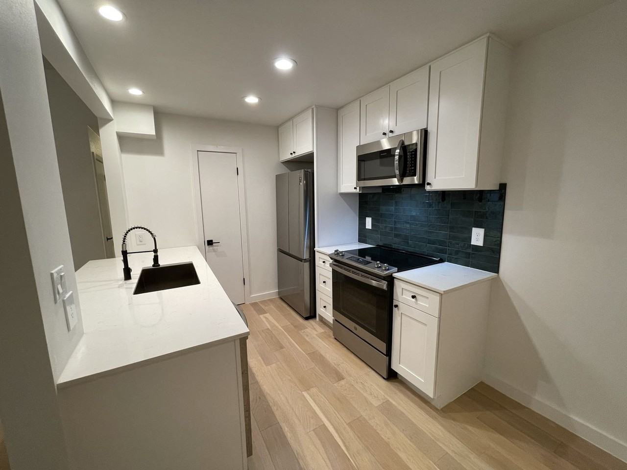 9908 Brasher Dr #B - Photo 2 of 22