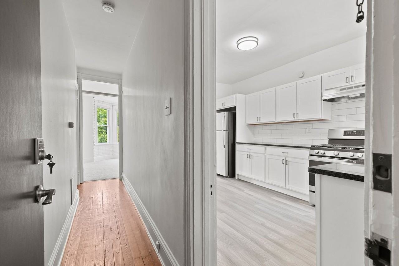 321 College Ave #2 - Photo 5 of 23