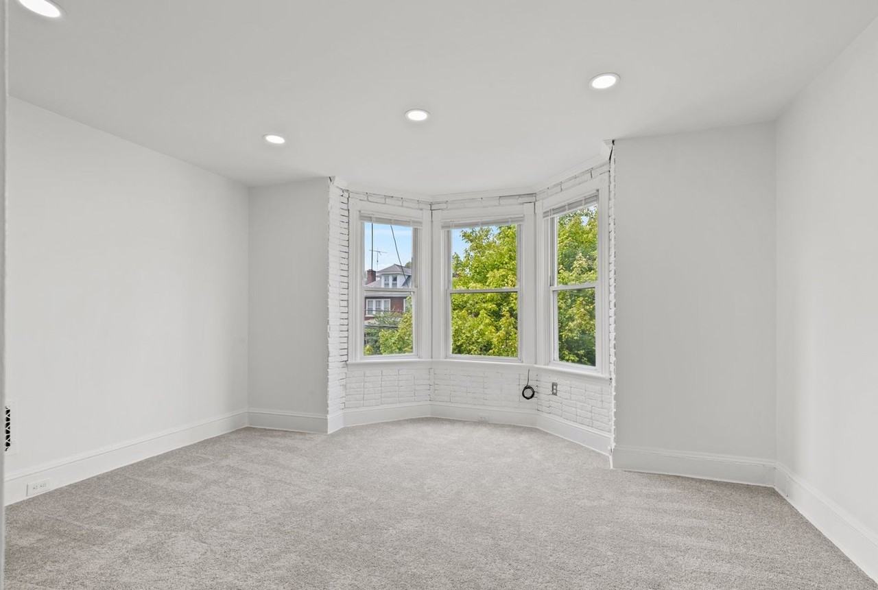 321 College Ave #2 - Photo 6 of 23