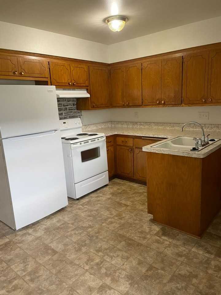 1514 Alden Rd - Photo 3 of 11