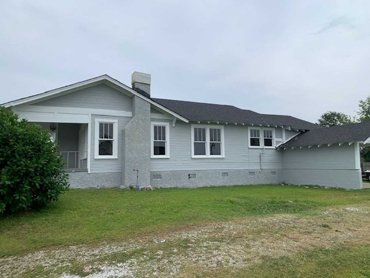 1316 Highland Cir - Photo 2 of 19