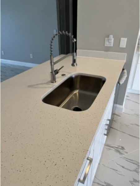 1513 Sw 30th St - Photo 4 of 14