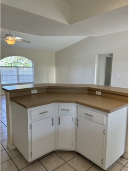 4036 Sw 2nd Pl - Photo 6 of 20