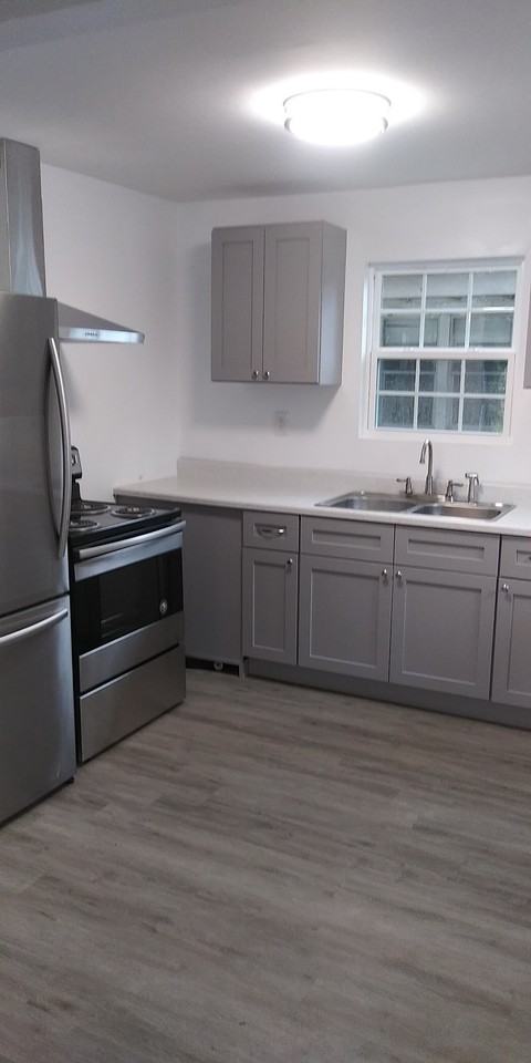 705 E Hanlon St #NA - Photo 3 of 17