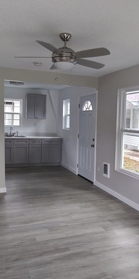 705 E Hanlon St #NA - Photo 6 of 17