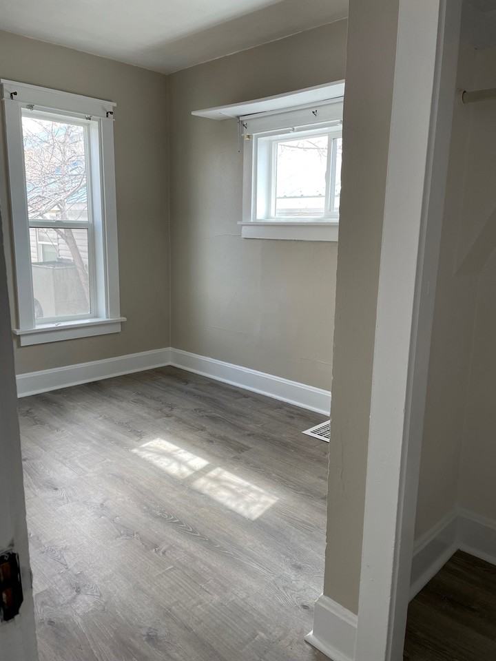 208 E Pine St #NA - Photo 5 of 12