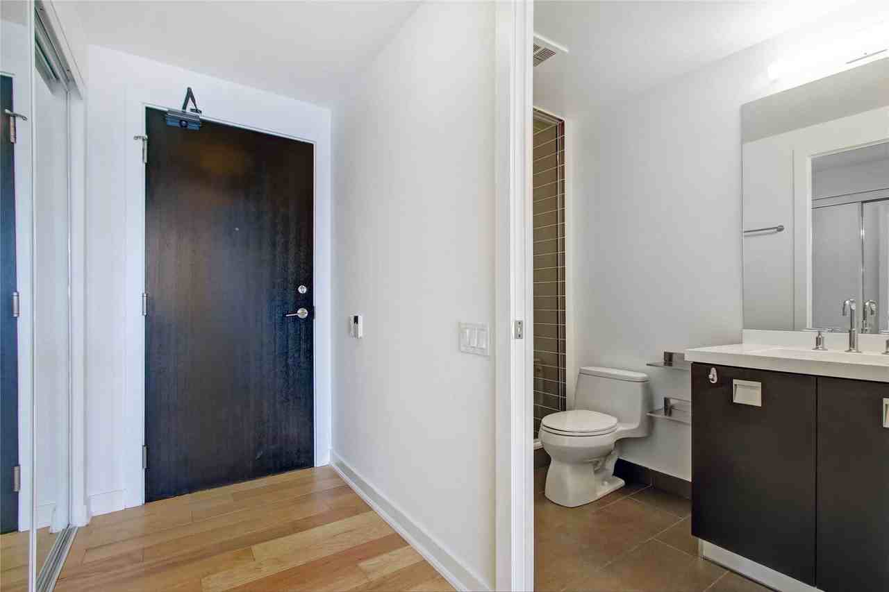 33 Charles Street East #2704 - Photo 4 of 28