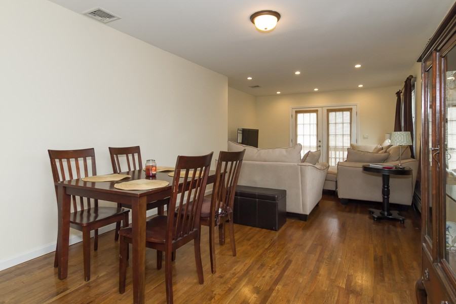 1474 Robbins Ln - Photo 3 of 18