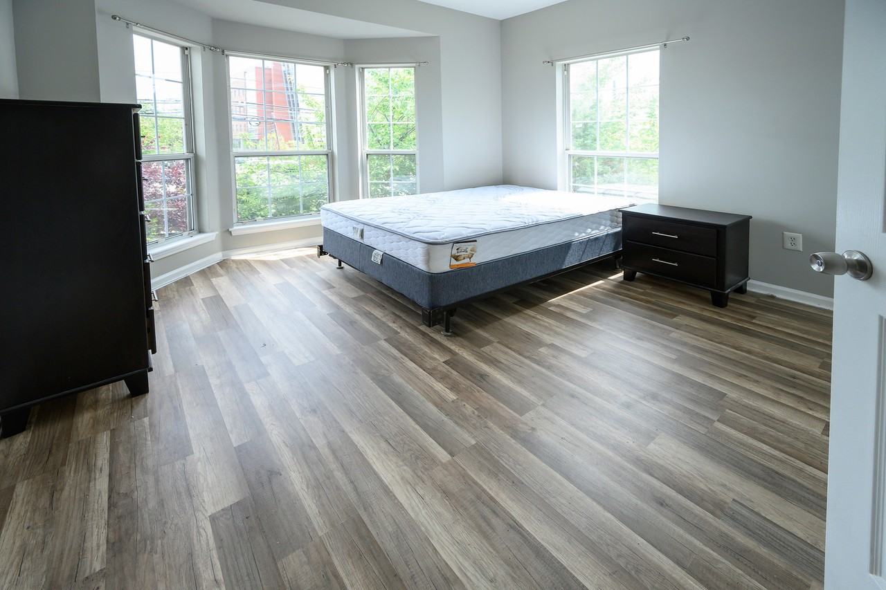 236 Warren St - Photo 2 of 22