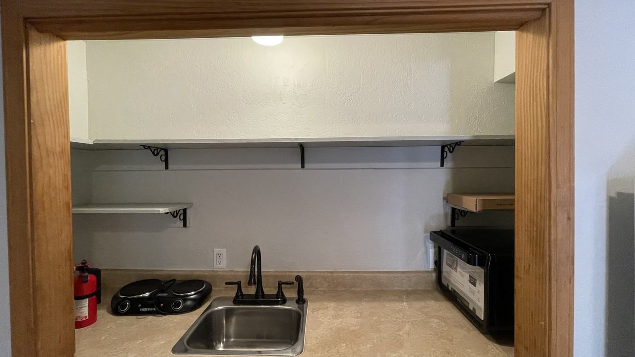 14105 Sycamore Avenue - Photo 2 of 18