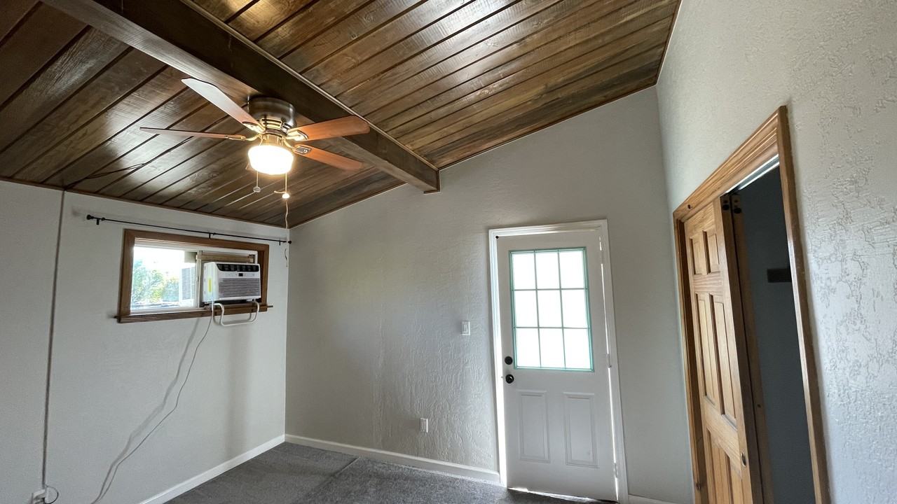 14105 Sycamore Avenue - Photo 3 of 18