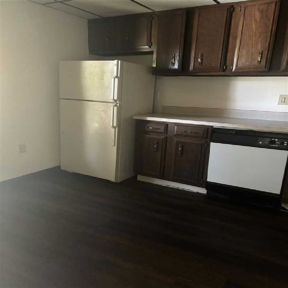 2000 Country Club Apartment #1717 - Photo 3 of 7