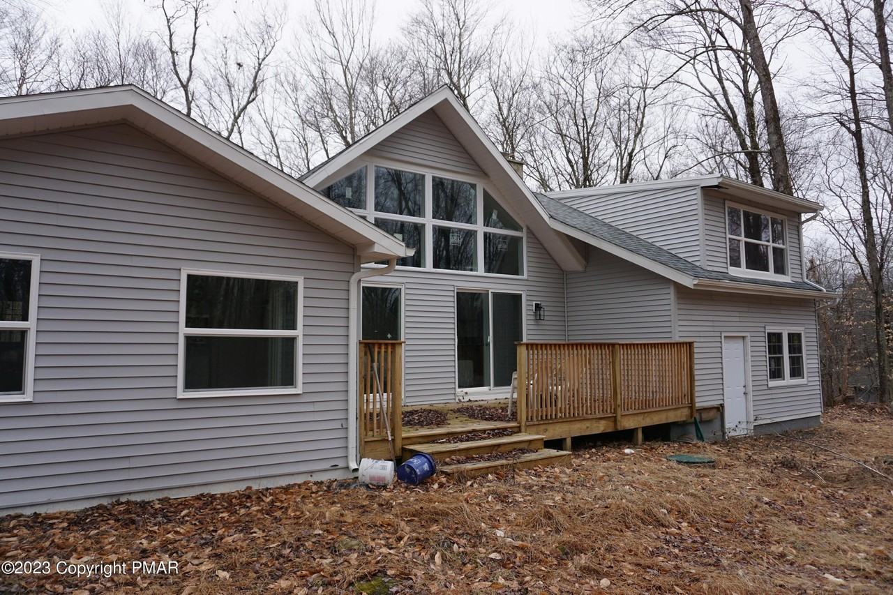 372 Ridge Rd - Photo 2 of 21