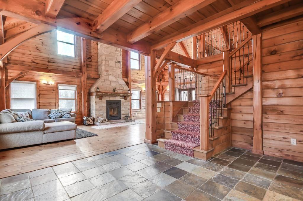 1605 Chemin Daoust - Photo 2 of 11