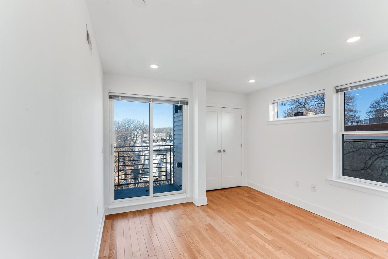 2521 Cecil B Moore - Photo 7 of 27