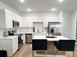 featured image of Hummingbird Ln