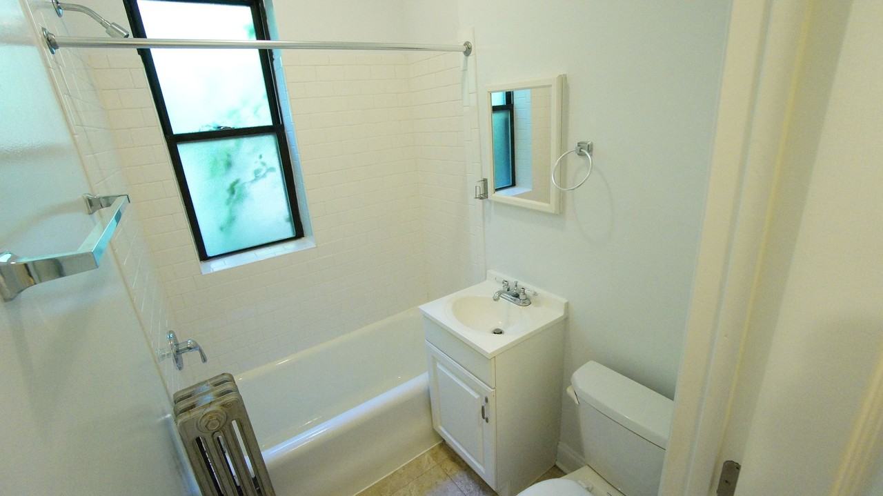 1742 Humboldt LLC - Photo 4 of 24