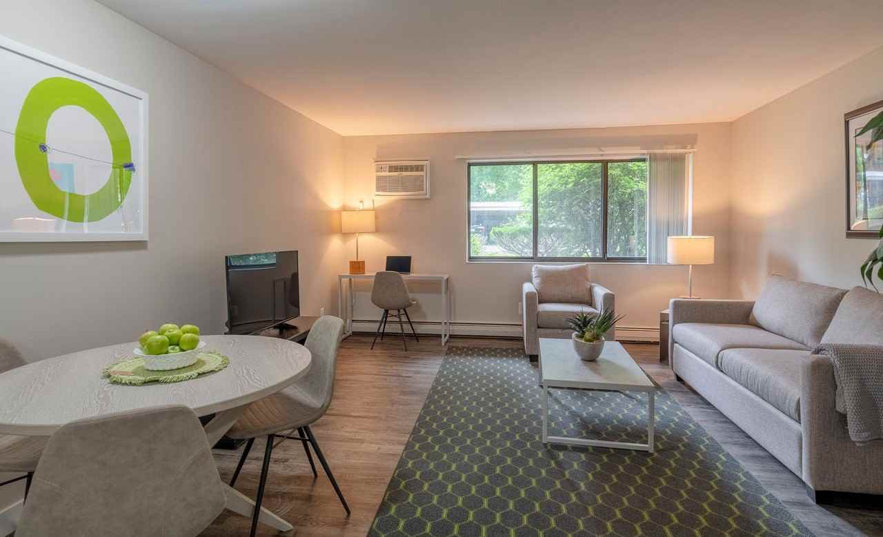 Pinery Woods Apartments - Photo 4 of 18