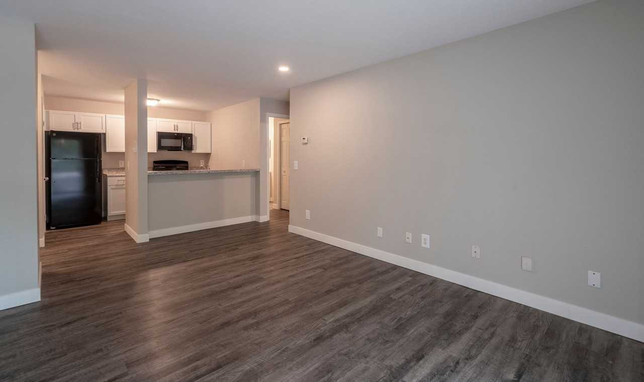 Pinery Woods Apartments - Photo 2 of 28